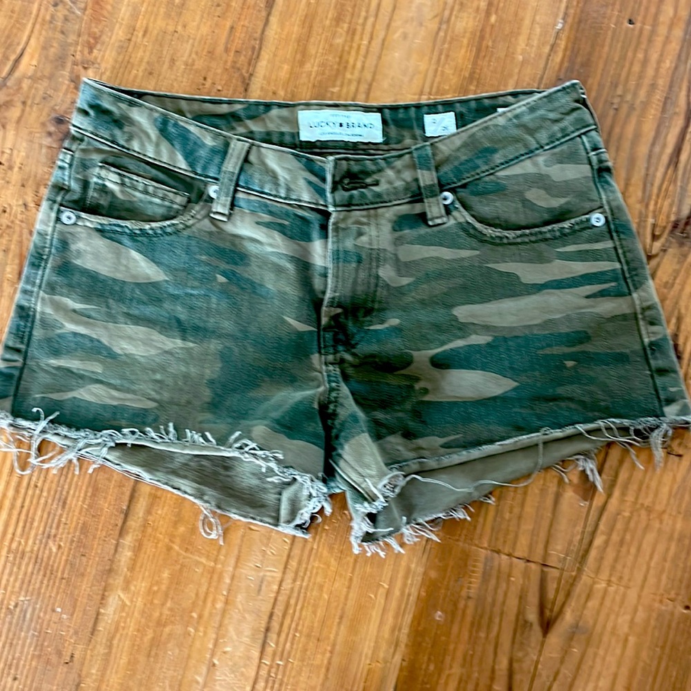 Lucky brand camo shorts
